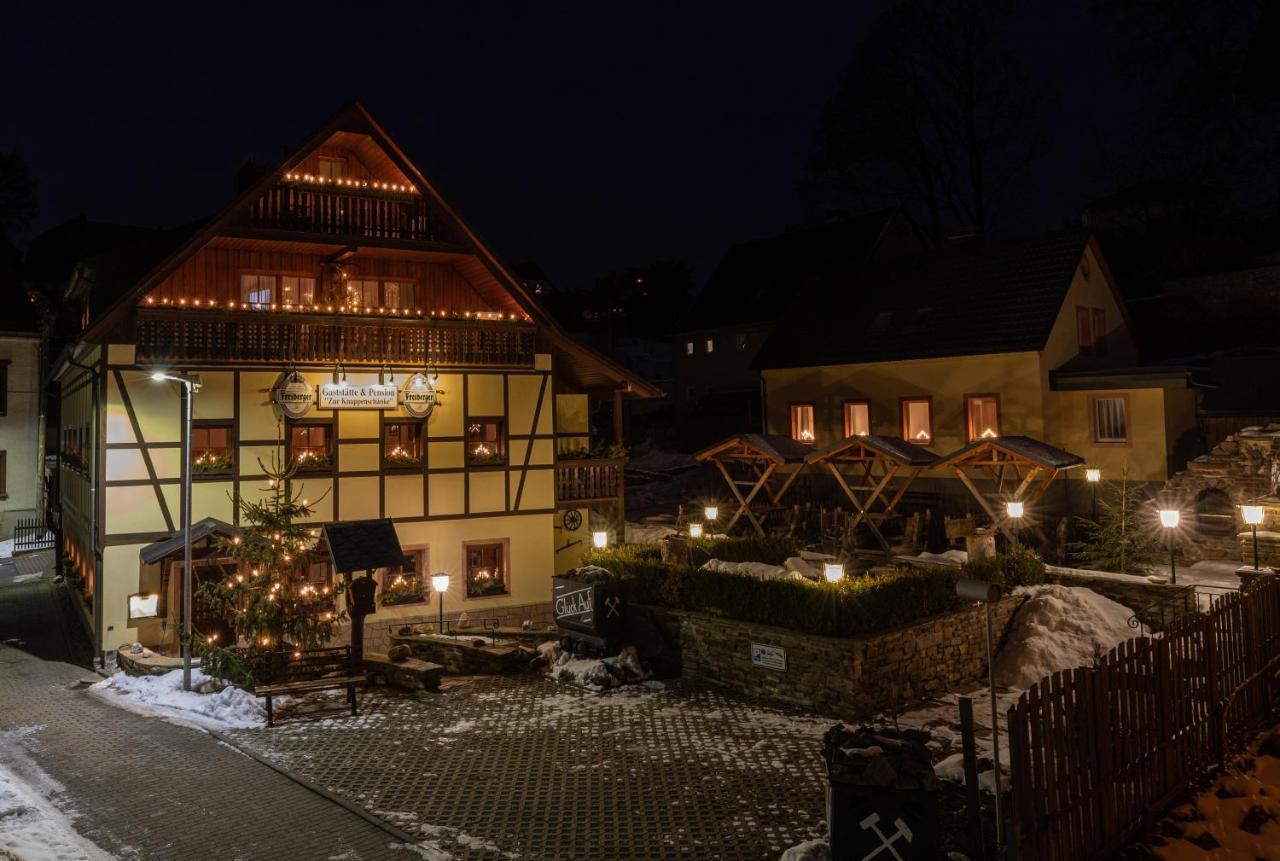 Pension Und Gaststaette Zur Knappenschaenke Thermalbad Wiesenbad Buitenkant foto