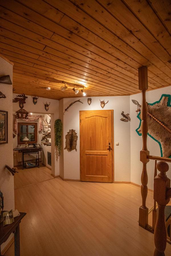 Pension Und Gaststaette Zur Knappenschaenke Thermalbad Wiesenbad Buitenkant foto