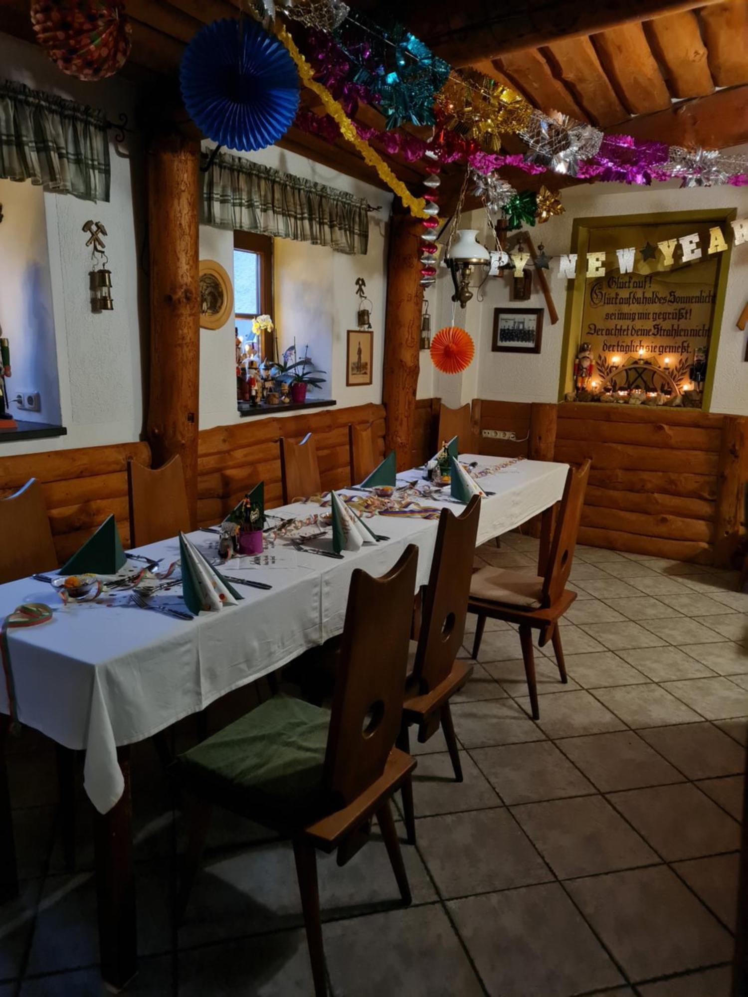 Pension Und Gaststaette Zur Knappenschaenke Thermalbad Wiesenbad Buitenkant foto